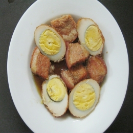 Thịt kho trứng